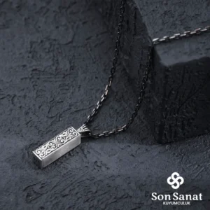 Küçük Küp Cevşen Gümüş Kolye