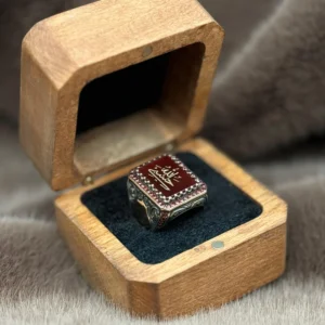 Kırmızı Akik Hasbinallah Gümüş Erkek Yüzük