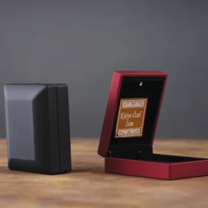 Kırmızı Işıklı Kolye Kutusu