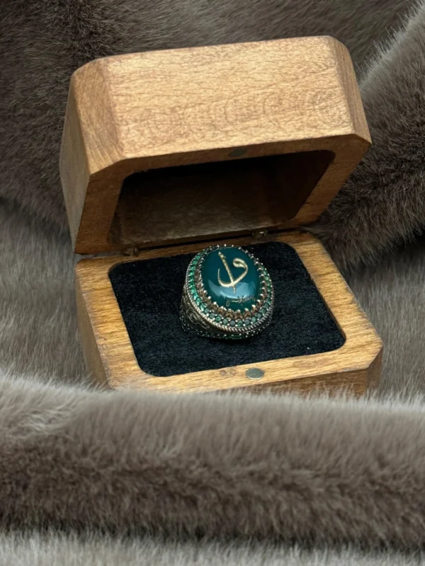 Oval Yeşil Akik Üzerine Elif vav Gümüş Erkek Yüzük