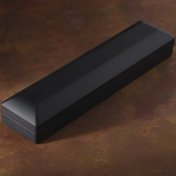 image_1950-1840.webp Siyah Işıklı Bileklik Kutusu