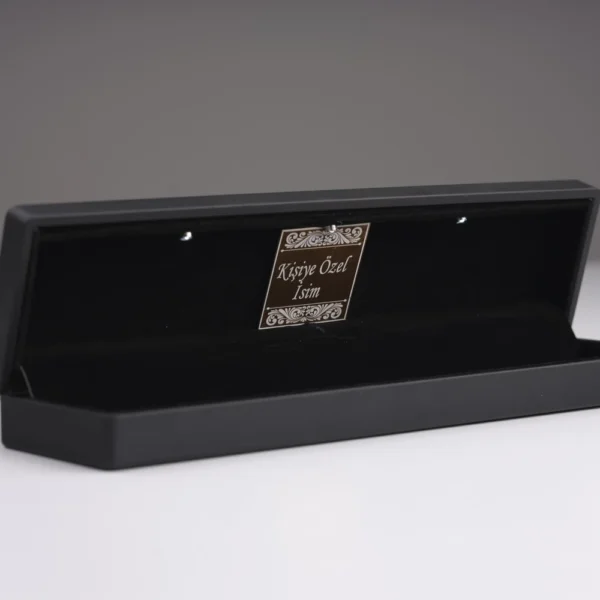 image_1950-1844.webp Siyah Işıklı Bileklik Kutusu