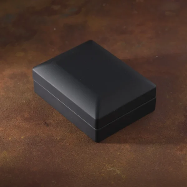 image_1950-1854.webp Siyah Işıklı Kolye Kutusu