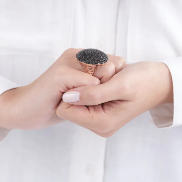 Siyah Oniks Taşlı Yuvarlak Kadın Gümüş Yüzük