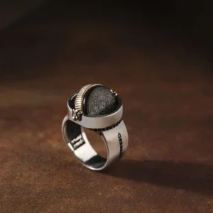 Yuvarlak Şura İnşirah Gümüş Yüzük