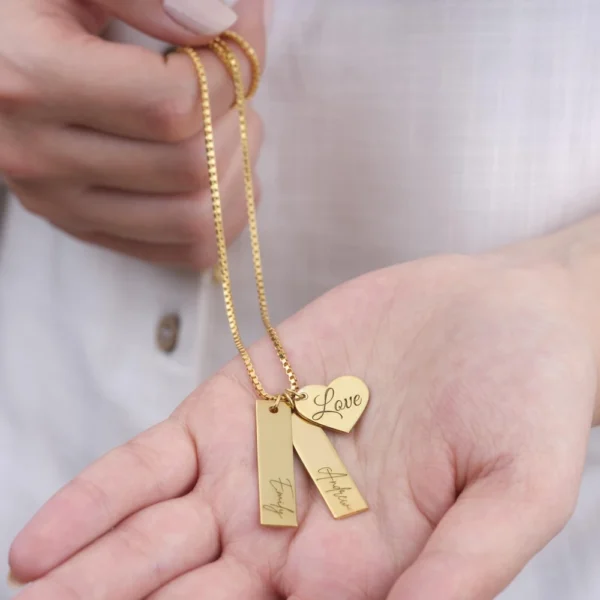 Üçlü İsimli Gümüş Kadın Kolye