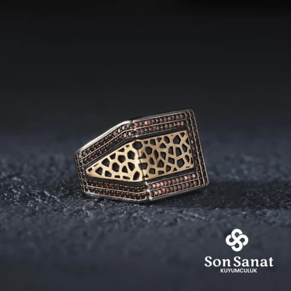 Garnet Cam Kırığı Gümüş Yüzük