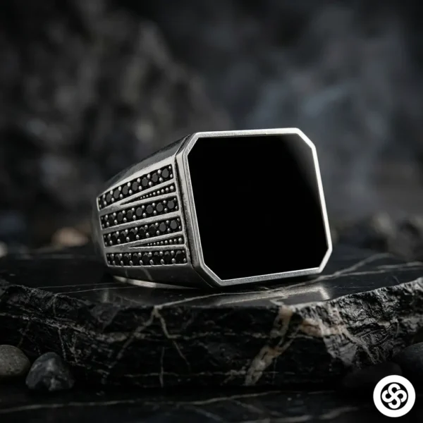 Siyah Mineli İtalik Gümüş Yüzük