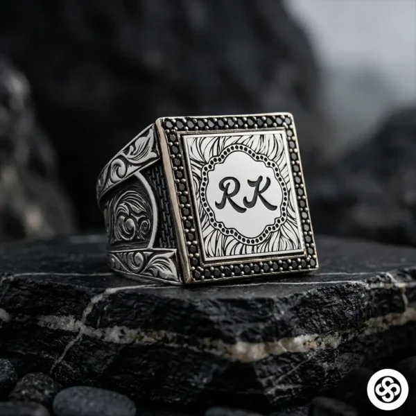 Çift Harf Yazılı Kişiye Özel Gümüş Erkek Yüzüğü