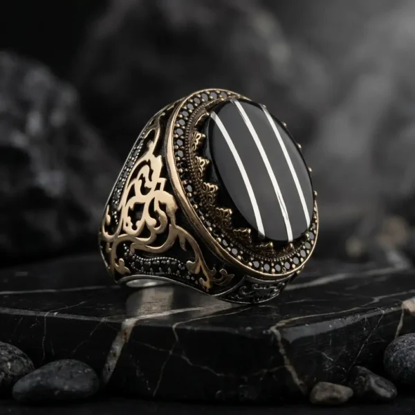 u (1) Üç Çizgili Oval Siyah Taşlı Gümüş Yüzük Modeli